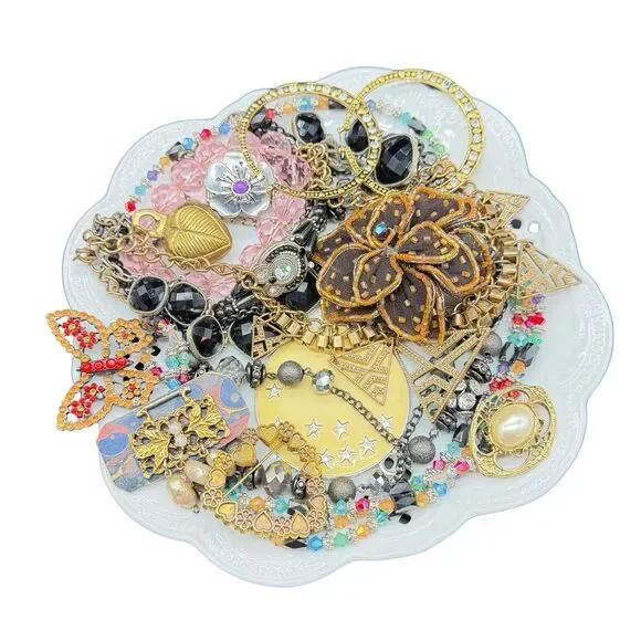 Broken Rhinestone Jewelry Lot Craft Rhinestones Repair Lot Fun Mixed Jewelry Lot - Picture 2 of 3